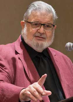 Dennis Kelly headshot